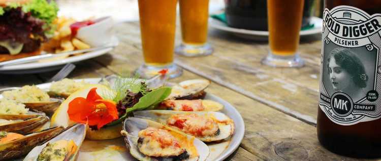 Mussel-Kitchen-3