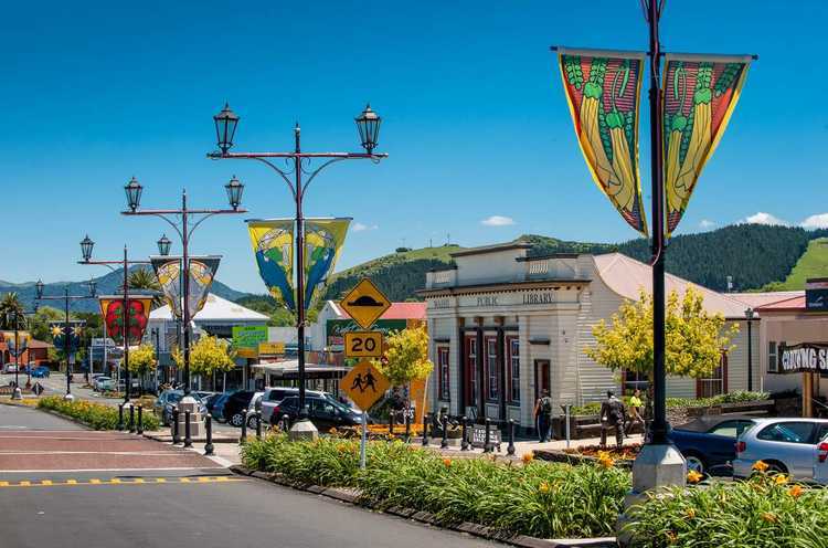 Waihī and Waihī Beach