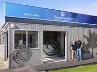 click here for more information Beachhaven Motel & Holiday Park :: click here for more information