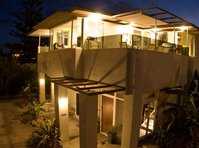 click here for more information Waihi Beach Lodge :: click here for more information