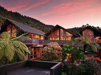 click here for more information Grand Mercure Puka Park Resort :: click here for more information