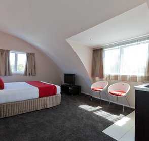 Super King Bed Studio Unit