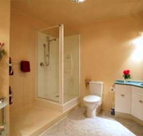 Bougainvillea Suite bathroom