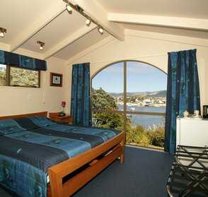 Harbourview Queen Suite