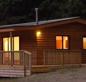 Self Contained Kiwi Bush Lodge