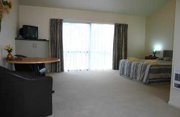 Peninsula Motel in Whtiianga, Coromandel