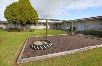 peninsula motel playground